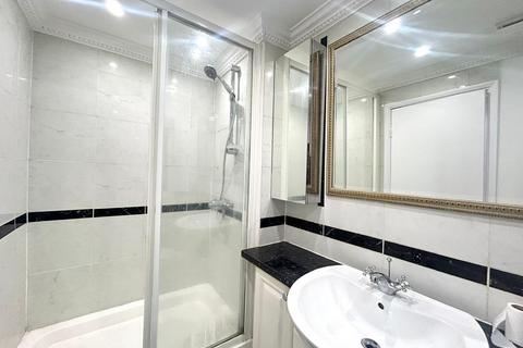 1 bedroom flat to rent, Warwick Road, Kensington, W14
