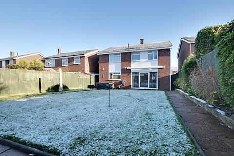 4 bedroom detached house for sale, Sandown Way, Bexhill-On-Sea