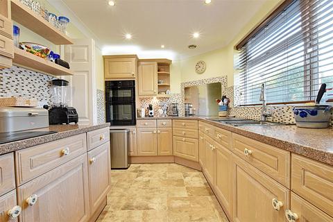 4 bedroom detached house for sale, Sandown Way, Bexhill-On-Sea