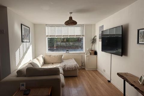 2 bedroom terraced house for sale, Hurdsfield Road, Macclesfield