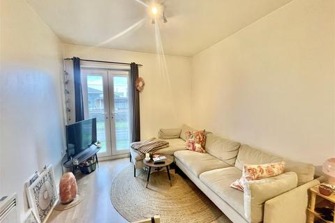1 bedroom apartment for sale, Mimms Hall Road, Potters Bar EN6