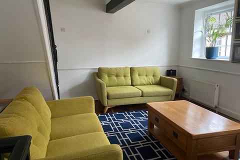 2 bedroom terraced house to rent, Newport Street, Stafford ST19