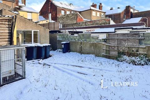 1 bedroom flat to rent, London Road North, Lowestoft, Suffolk, NR32