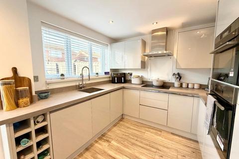 3 bedroom semi-detached house for sale, Wolsingham Drive, Thornaby, Stockton-On-Tees