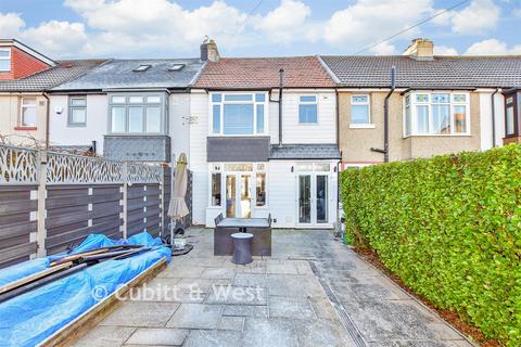 3 bedroom terraced house for sale, Locksway Road, Southsea PO4