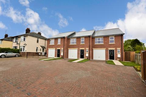 3 bedroom end of terrace house to rent, Woodbridge Road, Rushmere St. Andrew, Ipswich, IP5