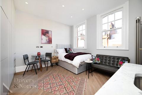Studio to rent, Montserrat Road, Putney, London, SW15