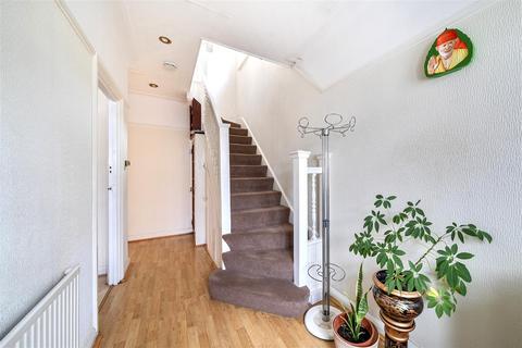 4 bedroom semi-detached house for sale, College Road, Wembley
