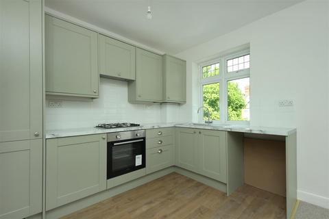 2 bedroom flat to rent, Woodfield Road, London