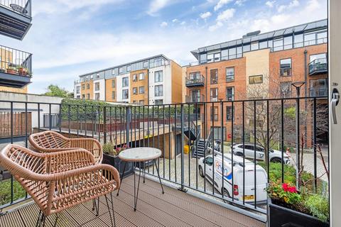 1 bedroom flat for sale, Carney Place, SW9