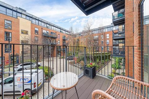 1 bedroom flat for sale, Carney Place, SW9