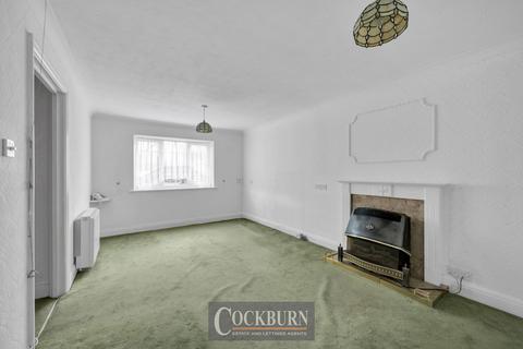 2 bedroom flat for sale, Footscray Road, New Eltham, SE9
