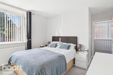 3 bedroom semi-detached house for sale, Woodleigh Gardens, Bristol