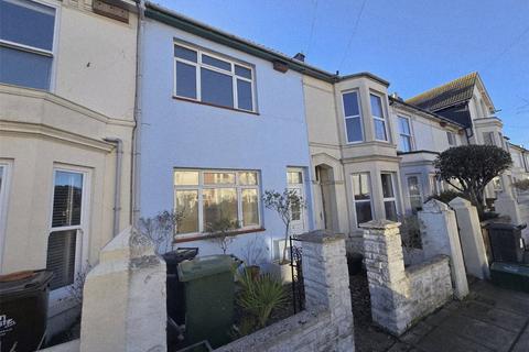 3 bedroom terraced house to rent, Inglis Road, Hampshire PO5