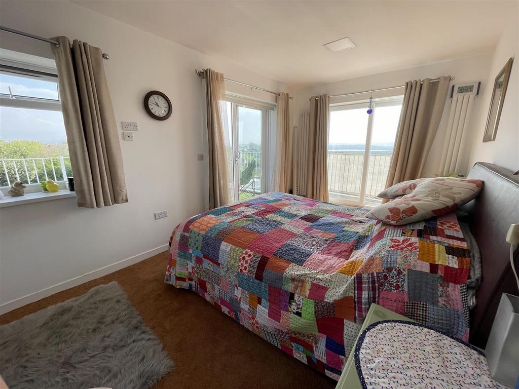 Bedroom 1: