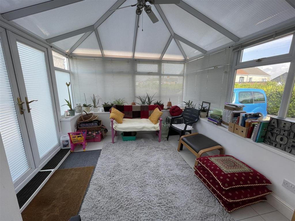 Entrance Conservatory: