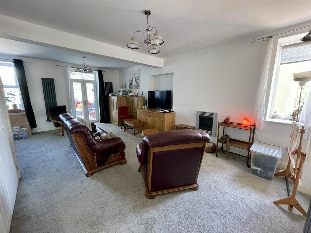 Lounge: