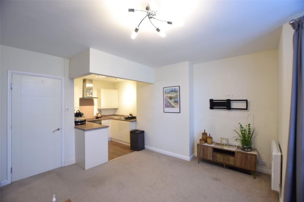 Living Room/Kitchen