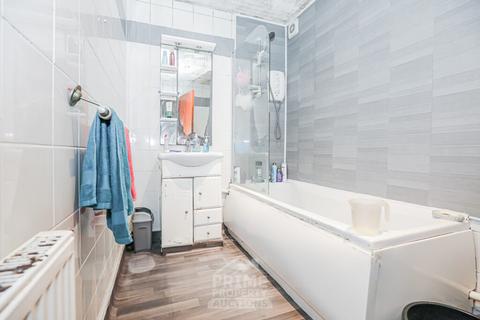 2 bedroom flat for sale, Laird Place, Glasgow G40