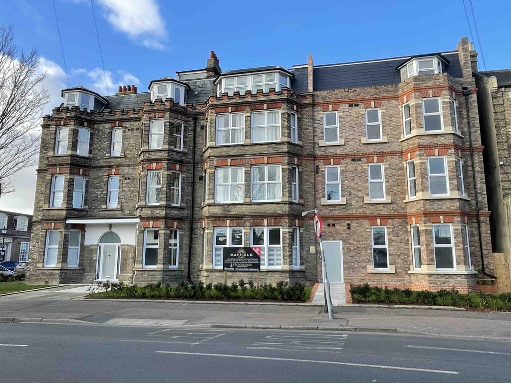New Build 2 Bedroom 3rd Floor Apartment in Mayfie