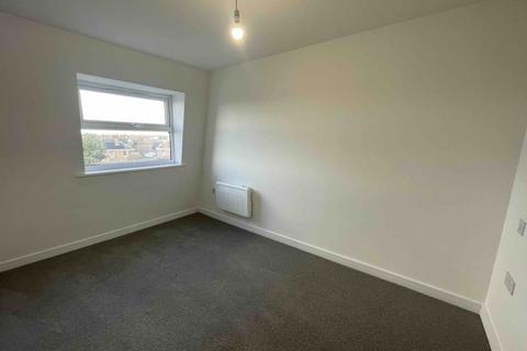 2 bedroom flat to rent, Mayfield Place, CO15