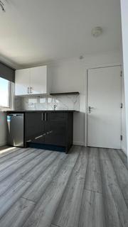 undefined, Avondale Road, Luton, Bedfordshire