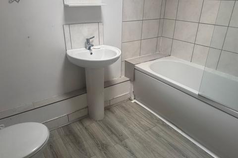 3 bedroom terraced house to rent, Trevethick Street, Merthyr Tydfil, CF47