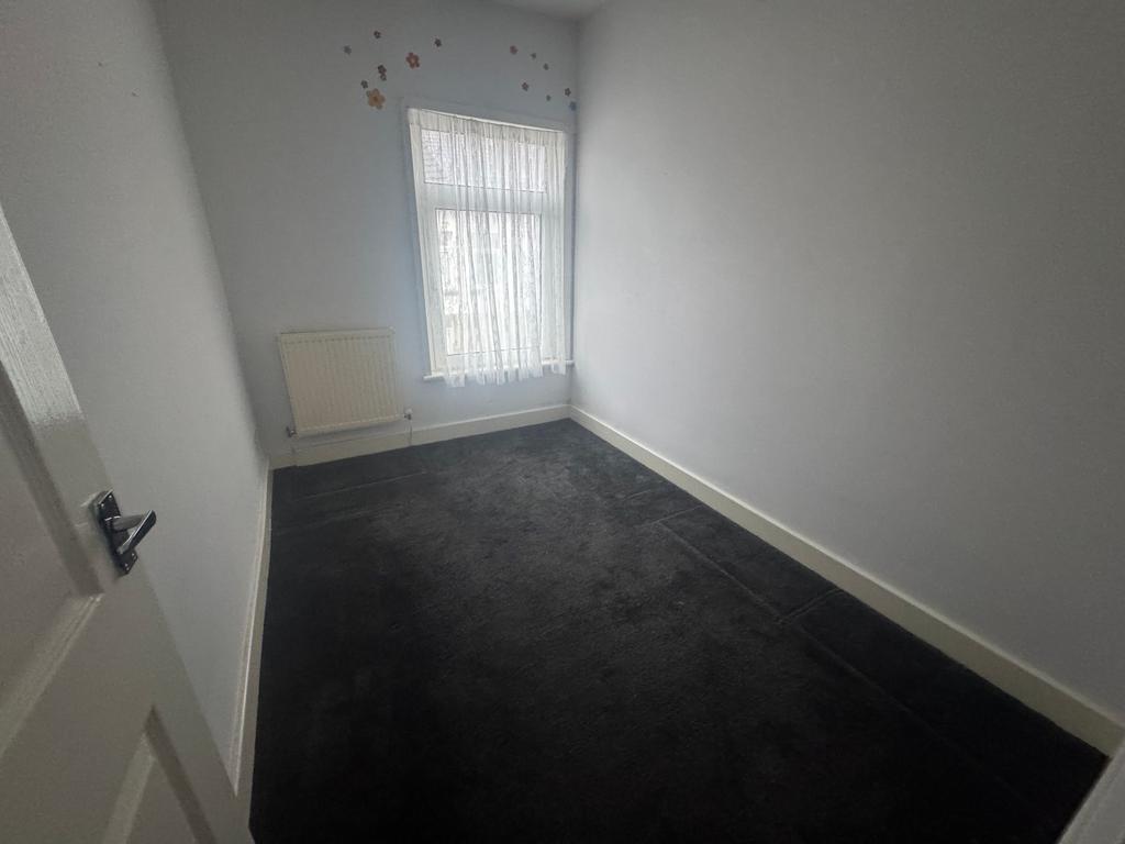 Single Front Bedroom