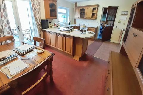 3 bedroom detached bungalow for sale, Brickenhole Lane, Walkeringham, Doncaster