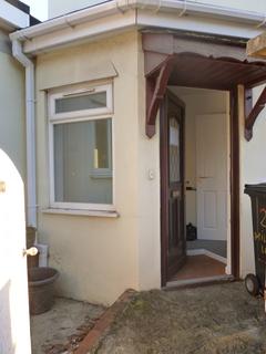 2 bedroom flat to rent, Mill Lane, Teignmouth TQ14