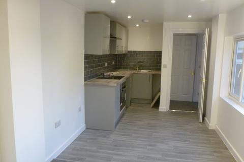 2 bedroom flat to rent, Mill Lane, Teignmouth TQ14
