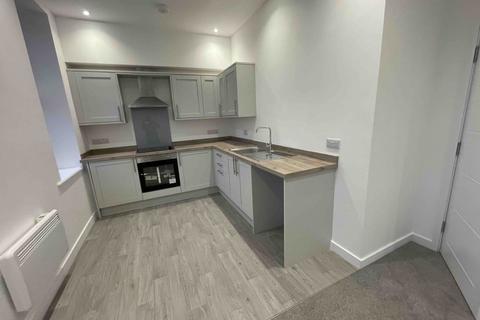 2 bedroom flat to rent, Mayfield Place, CO15