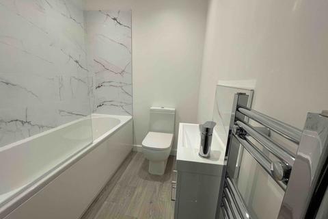 2 bedroom flat to rent, Mayfield Place, CO15