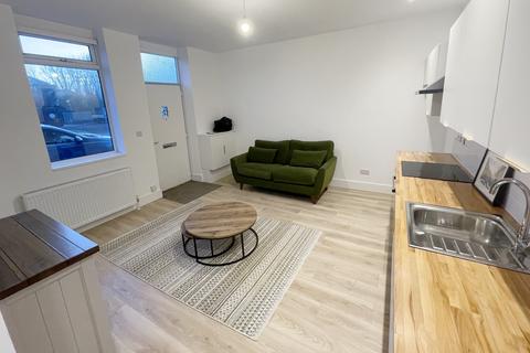 1 bedroom flat for sale, Station Square, Whitley Bay, Tyne and Wear, NE26 2QT