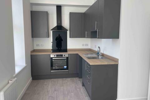 2 bedroom flat to rent, Mayfield Place, CO15