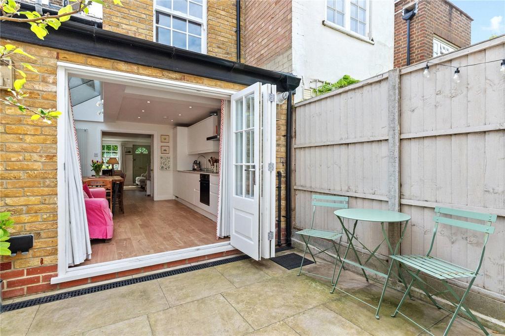 Courtyard Garden