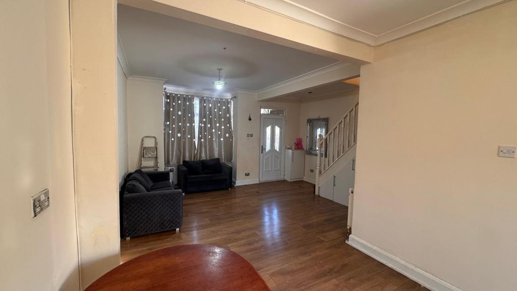 3 bed terraced house to rent Endsleigh Road, Sout