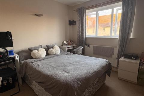 2 bedroom flat to rent, Park Mews, Park Road, South Wigston