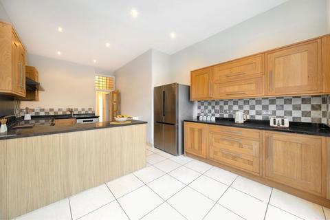 6 bedroom house to rent, The Avenue, London NW6