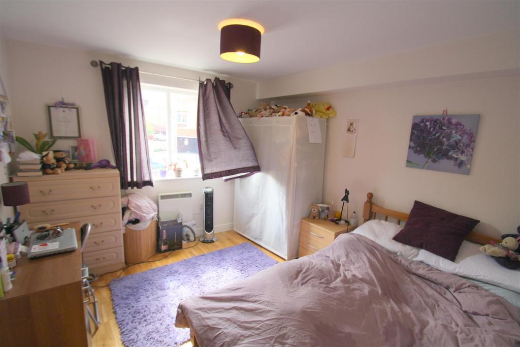 Bedroom 2.jpg