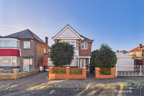 5 bedroom detached house to rent, Grasmere Avenue, Wembley HA9