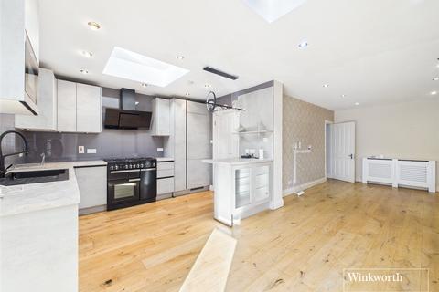 5 bedroom detached house to rent, Grasmere Avenue, Wembley HA9