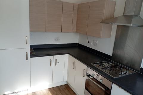 3 bedroom terraced house to rent, Speirs Gardens, Dagenham RM8