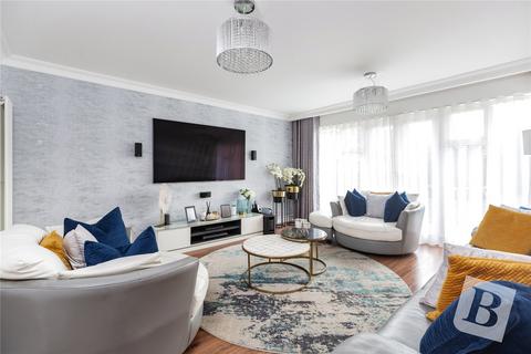 5 bedroom detached house for sale, Scholars Crescent, Basildon, Essex, SS15