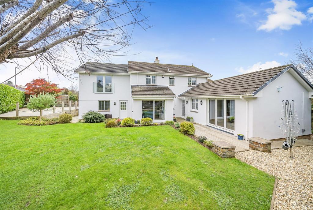 Rear Elevation & Garden