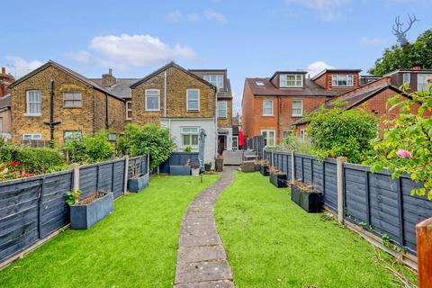 undefined, Woburn Avenue, Theydon Bois, Epping