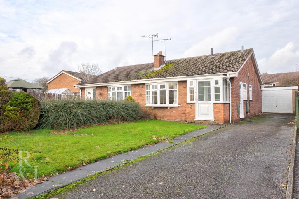 8 Ashfield Drive (15).jpg