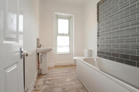 4 bedroom terraced house to rent, Sefton Park Road, Bristol BS7