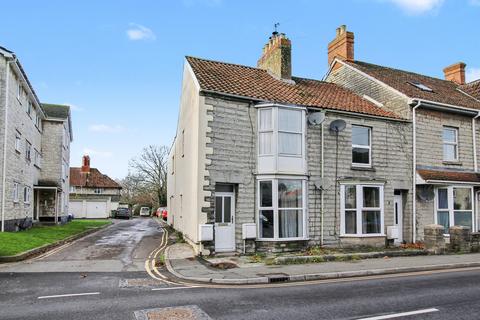 undefined, Glaston Road, Street