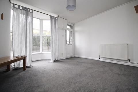 undefined, Glaston Road, Street